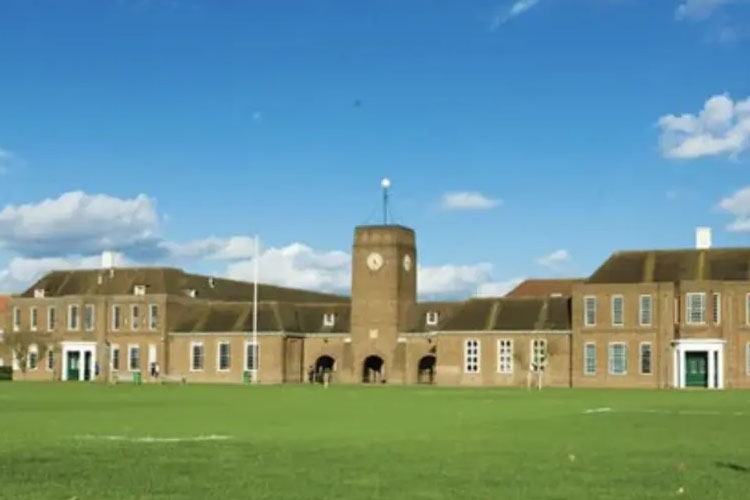 麦钦泰勒斯学校Merchant Taylors' School