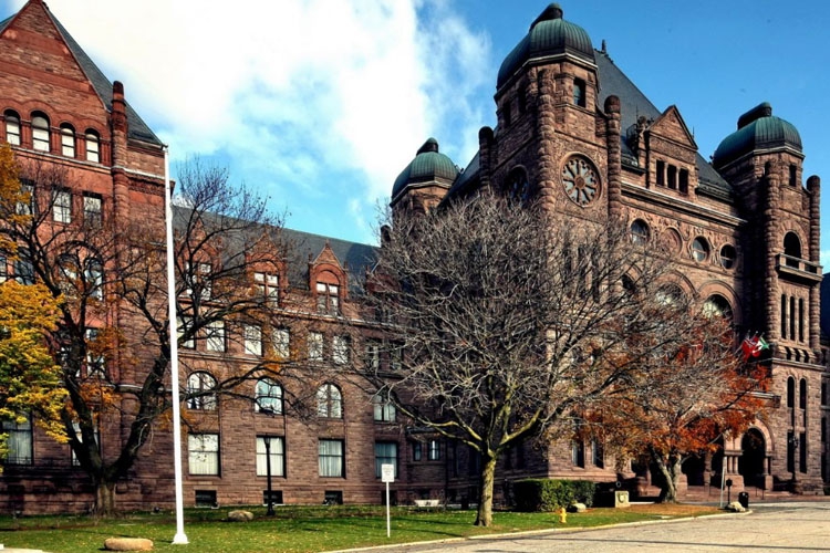 英国阿什本学校（Ashbourne College）